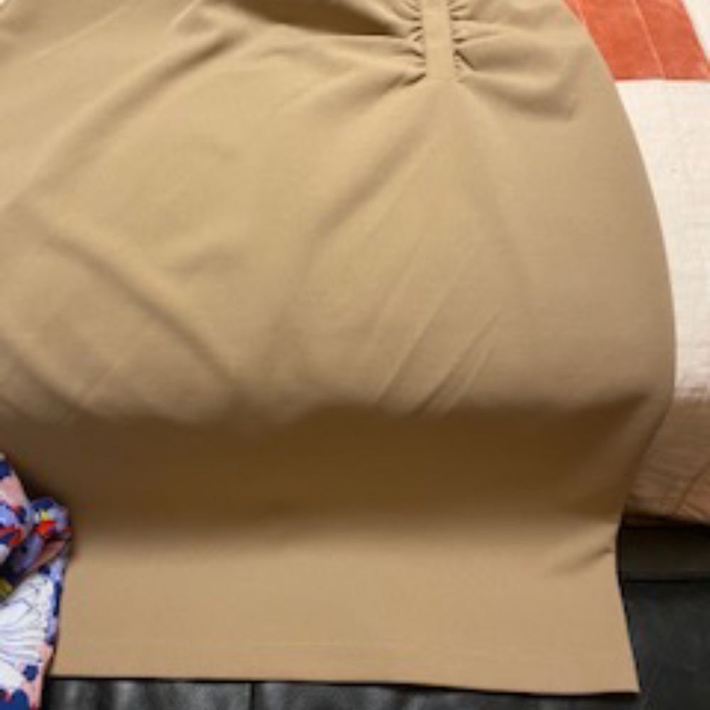 Beige skirt never worn